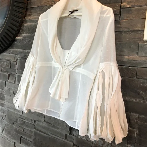 Byblos blouse - Picture 2 of 4